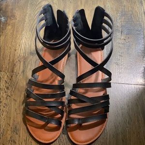 American Eagle Sandals